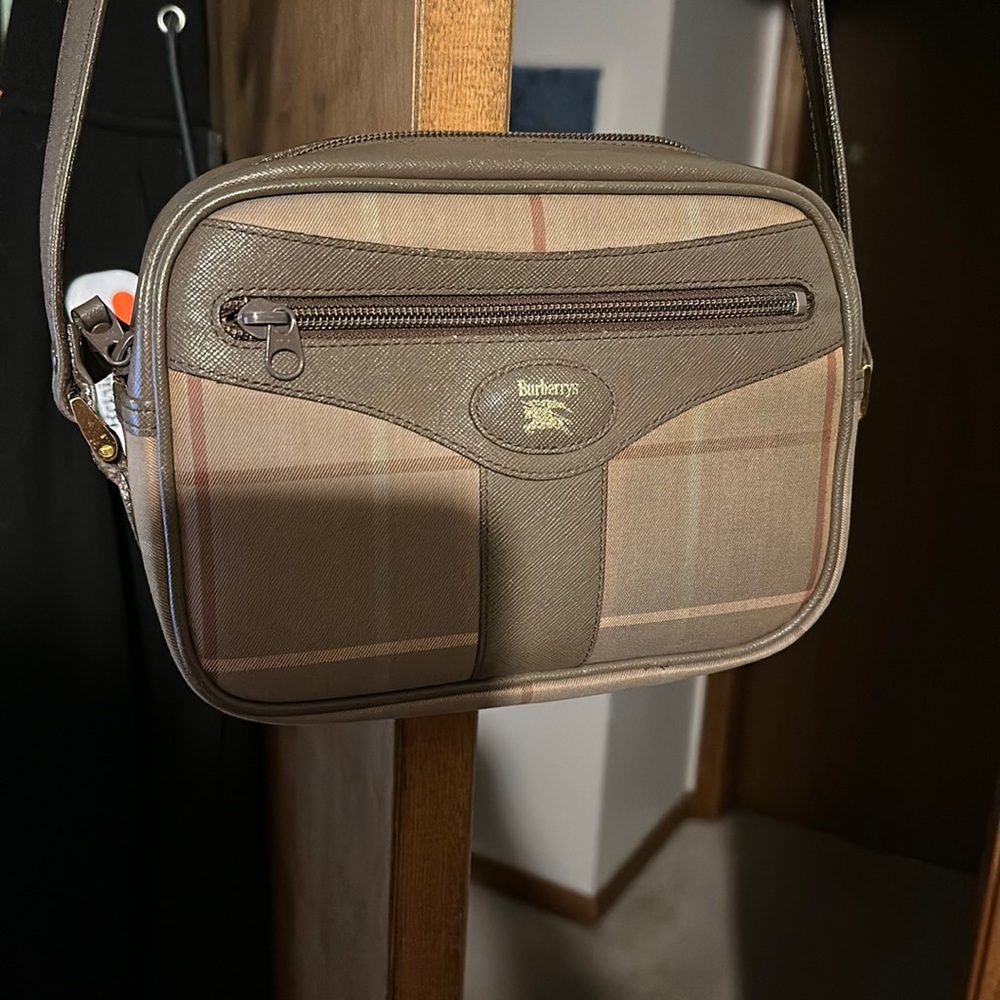 Burberry Crossbody used in new condition